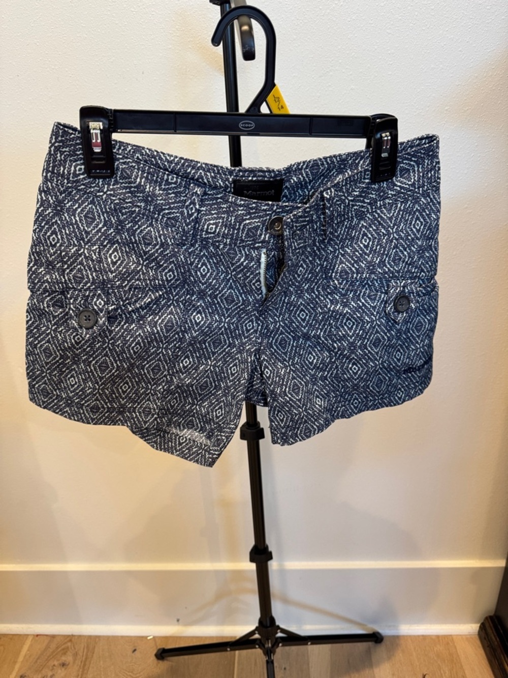 Marmot Navy & White Diamond-Print Cargo Shorts - Picture 1 of 4